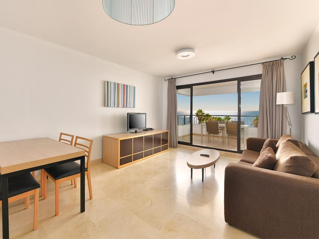 2 bedrooms apartments